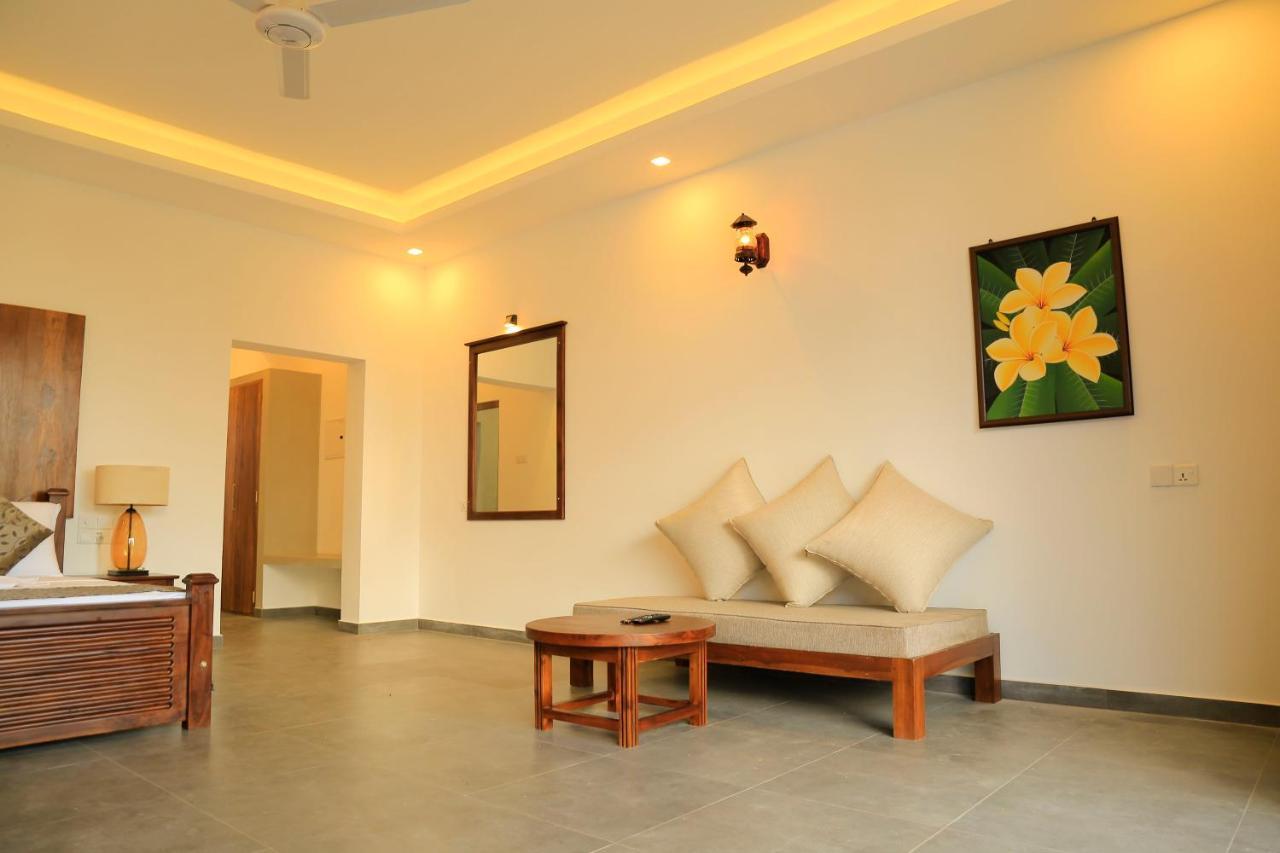 Tara Watergate Hotel Tissamaharama Exterior foto