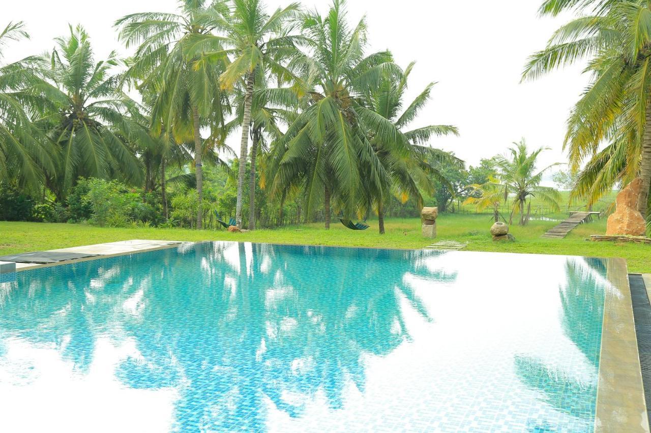 Tara Watergate Hotel Tissamaharama Exterior foto